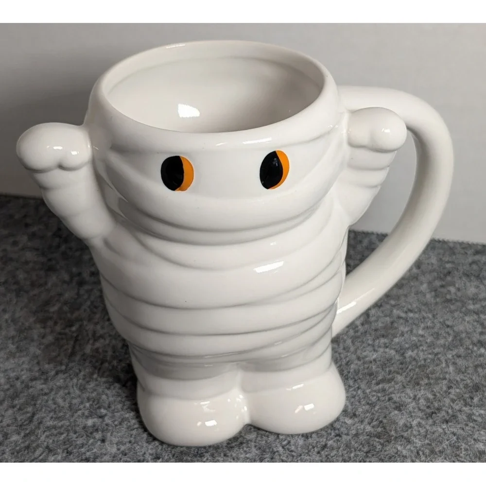 Target HYDE And EEK!  Mummy Stoneware Coffee Mug Halloween 14 oz